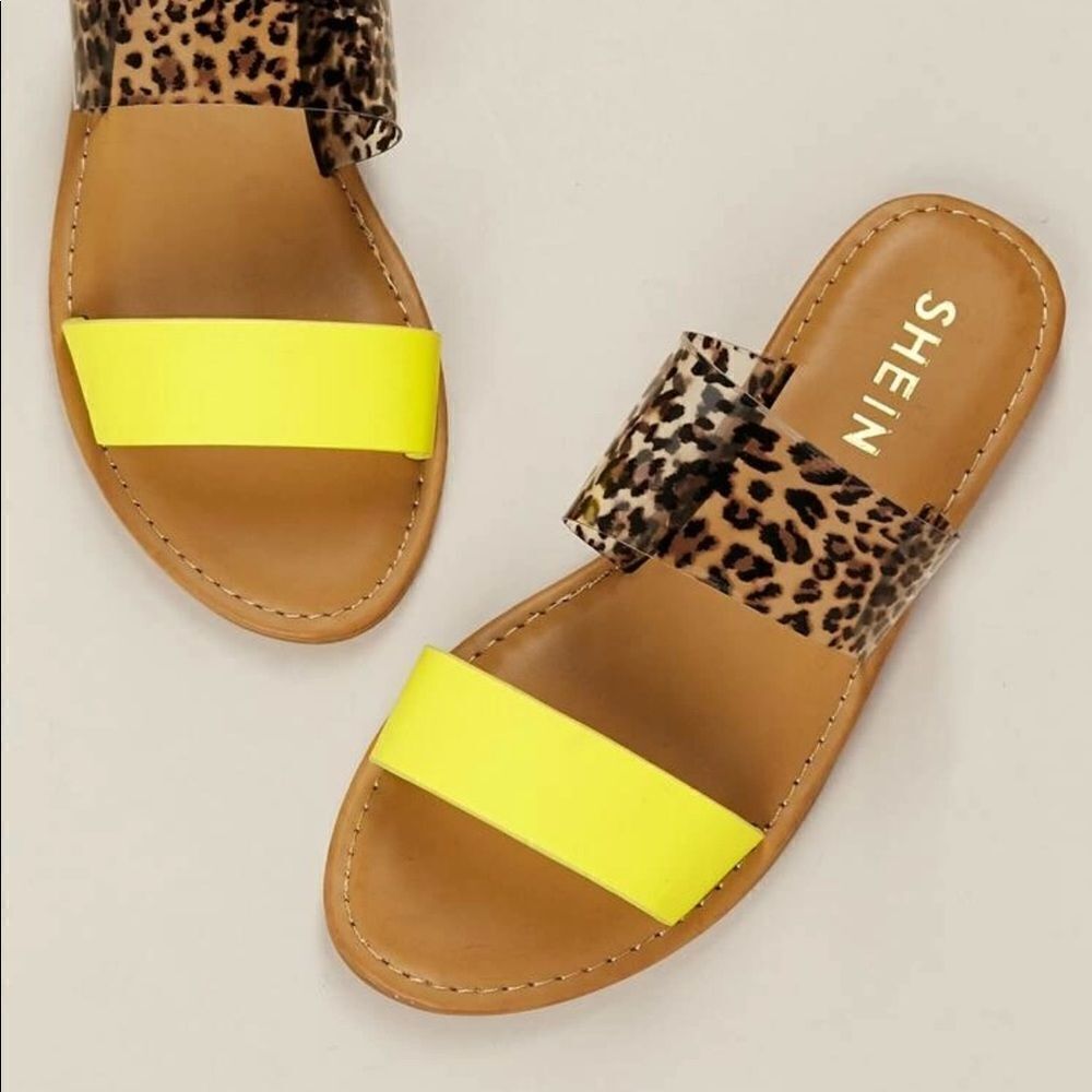 Ladies Cute Sandals 